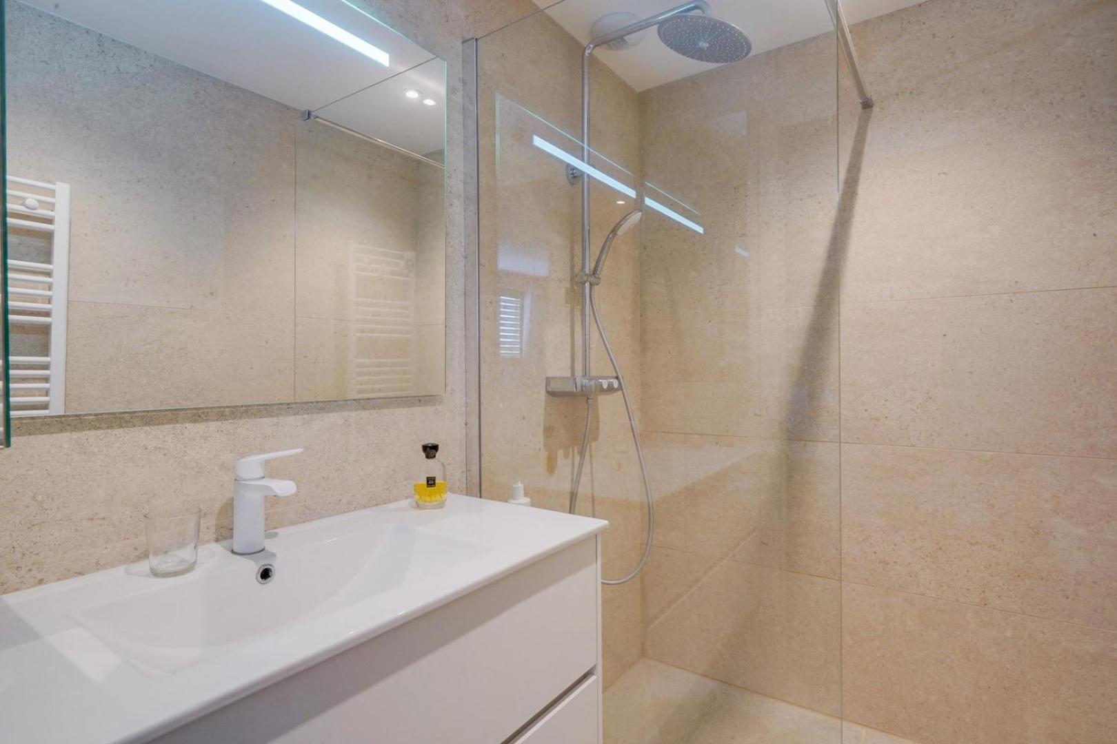Spacious Bordeaux Family Home With Swimming Pool Zewnętrze zdjęcie